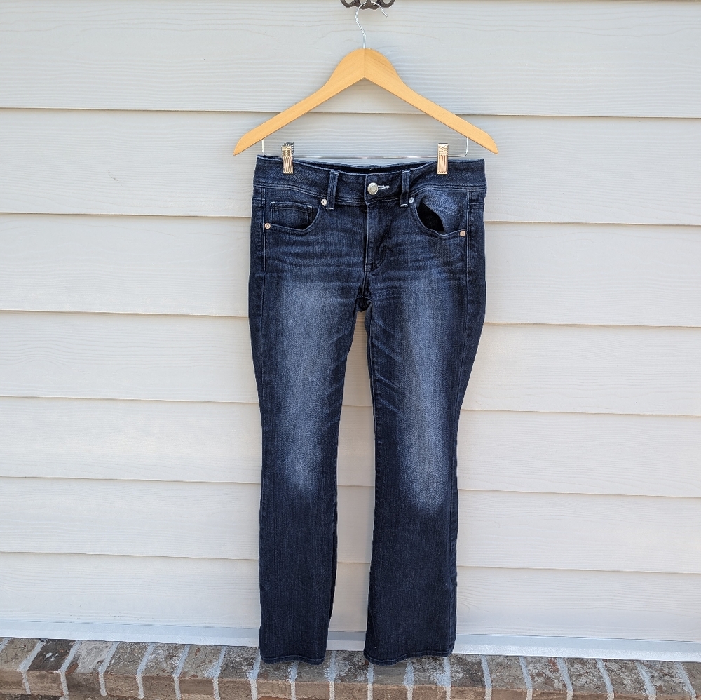 American Eagle Jeans Size 8 Blue Mid Rise Kick Boot Flare 5 Pockets Cowgirl